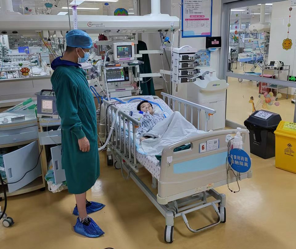 成武县跨省救护车出租公司